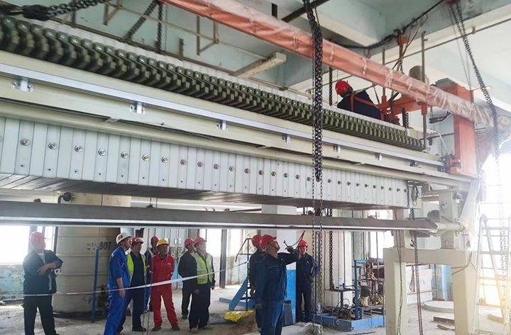 吉林石化公司闆框(kuang)隔膜壓濾機成套設備安裝完成