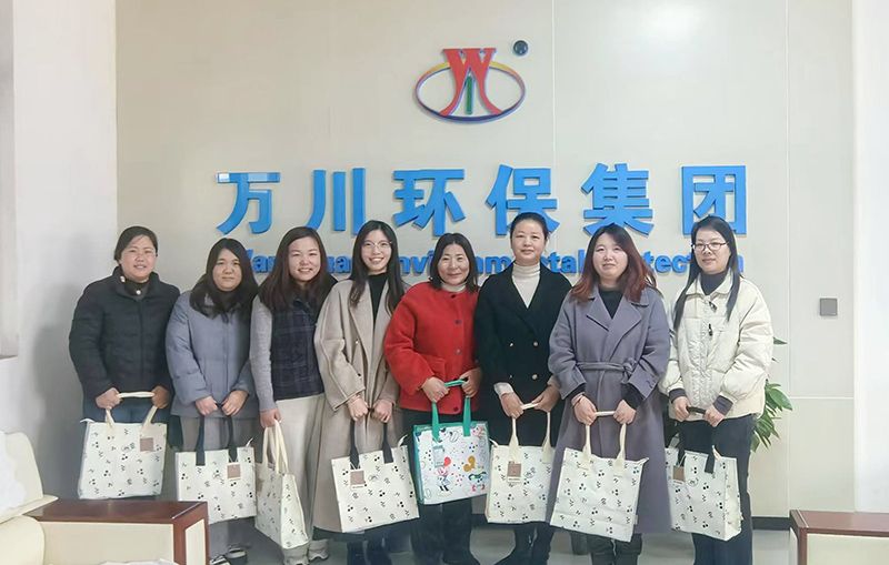 以愛之名，萬川環保緻敬(jing)每(mei)一箇她